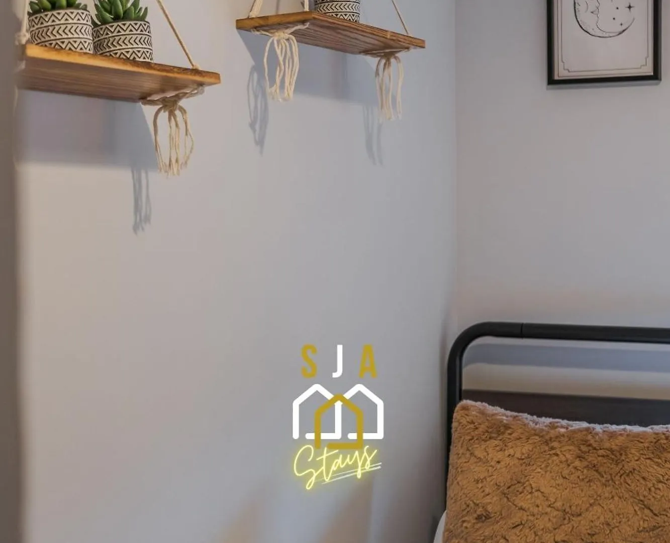 Strawberrybank Stay - Sja Stays - Modern 2 Bed Apartment Αμπερντήν