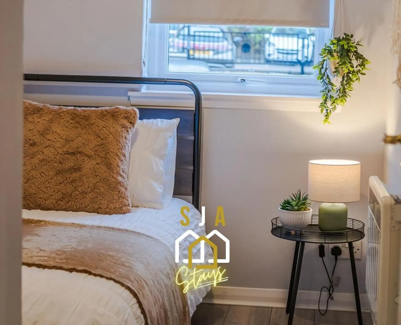 Strawberrybank Stay - Sja Stays - Modern 2 Bed Apartment Αμπερντήν